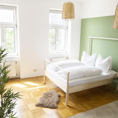 Sunny Apartment Near Belvedere Castle Вена Экстерьер фото